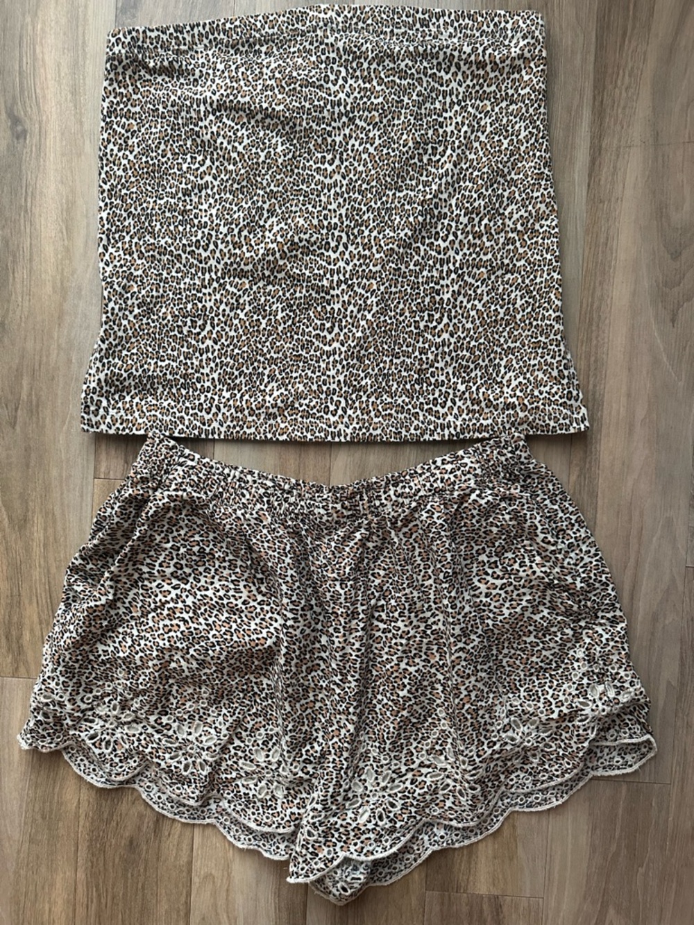 AE Leopard Print High Waisted Flowy Shorts w/ Floral Cut-outs with tube top